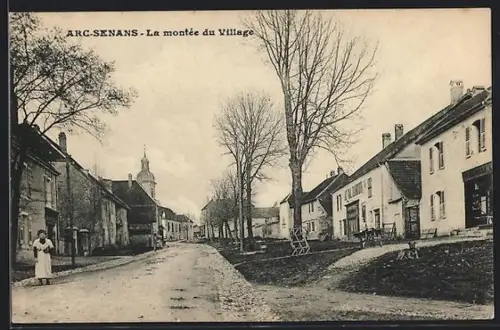 AK Arc-Senans, La montée du Village