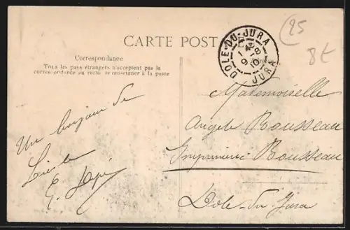 AK Liesle, Rue de l`Église avec habitants et clocher en arrière-plan