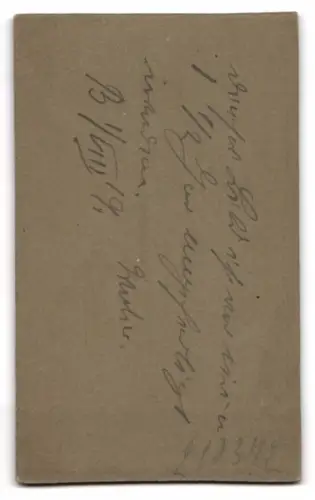 Fotografie A. Wertheim, Berlin, Leipzigerstrasse, Porträt eines jungen Mädchens 1919