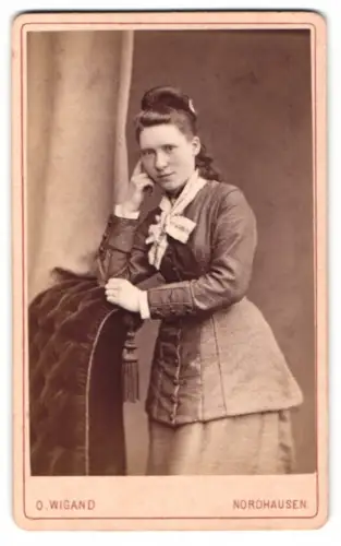 Fotografie O. Wigand, Nordhausen, Bäckerstrasse 11, Porträt einer Dame