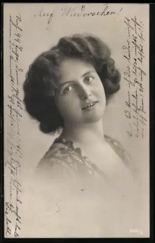 Foto-AK GL Co Nr. 2265/2: Junge Frau mit gewelltem Haar