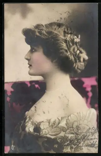 Foto-AK GL Co Serie 140 Nr. 8: Junge Dame mit hochgestecktem Haar