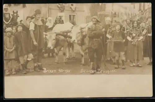 AK Brixen, Anwohner in historischer Tracht zur Jahrtausendfeier 901-1901