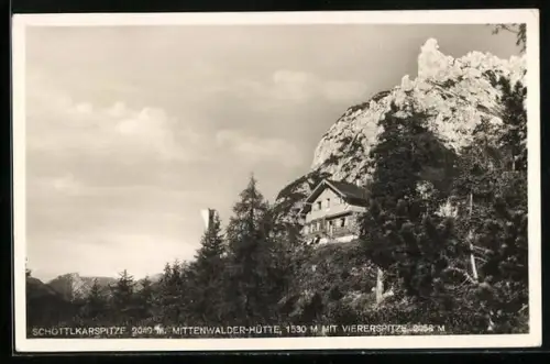 AK Mittenwalder-Hütte, Berghütte mit Viererspitze