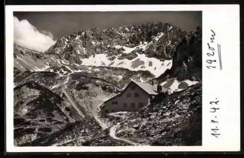 AK Coburger Hütte /Ehrwald, Berghütte mit Grünstein