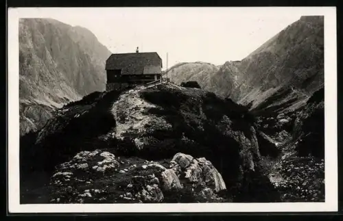 AK Voisthalerhütte, Blick auf die Hütte und Umgebung