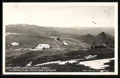 AK Altes Almhaus /Stubalpe, Berghütte mit Brandkogel