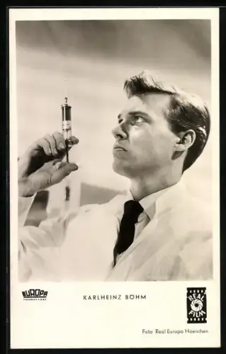 AK Schauspieler Karlheinz Böhm in dem Film Die Ehe des Dr. med. Danwitz
