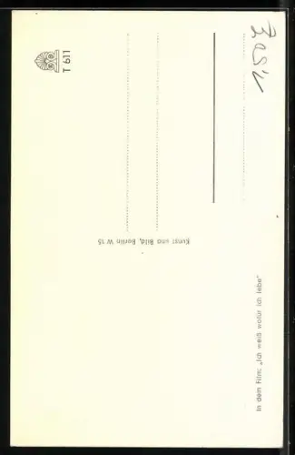 AK Portrait der Schauspielerin Luise Ullrich mit ihrem Buch