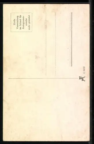 AK Schauspielerin Ruth Buchardt über die Schulter blickend