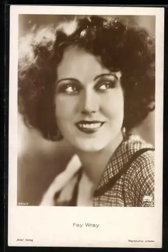 AK Schauspielerin Fay Wray schaut seitlich
