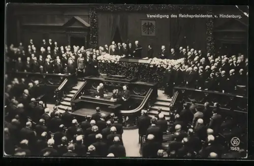 AK Vereidigung des Reichspräsidenten Paul von Hindenburg im Plenarsaal des Reichstages