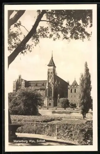 AK Marienburg / Malbork, Blick zum Schloss