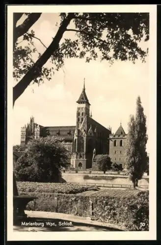 AK Marienburg / Malbork, Blick zum Schloss