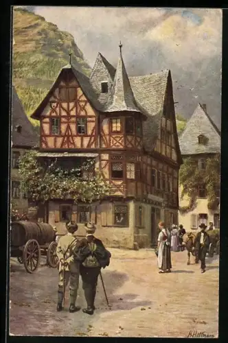 Künstler-AK H. Hoffmann: Bacharach, Das alte Haus, Strassenansicht mit Wanderern