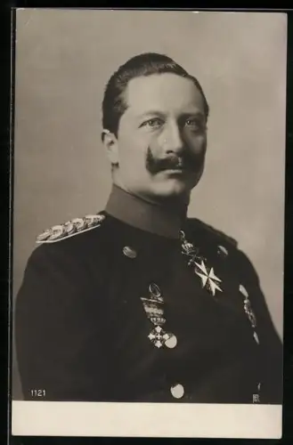 AK Brustportrait Kaiser Wilhelm II. in Uniform