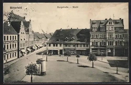 AK Bitterfeld, Markt und Burgstrasse mit Geschäften