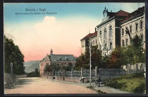 AK Oelsnitz / Vogtland, Strasse an der Bezirkssteuer-Einnahme und Realschule