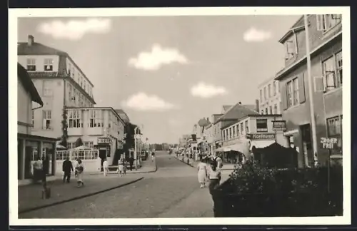 AK Wangerooge, Zedelius-Strasse, Geschäftshäuser und Hotels, Strassenansicht