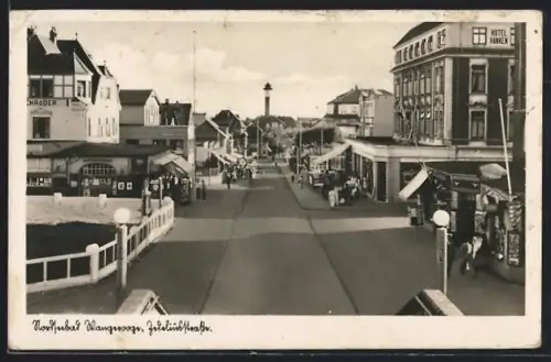 AK Wangerooge, Passanten und Geschäfte in der Zedelius-Strasse