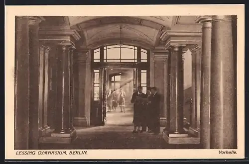 AK Berlin-Wedding, Lessing-Gymnasium, Schöningstrasse 17, Vorhalle