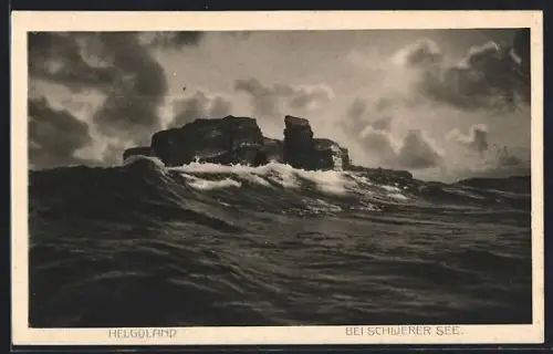 AK Helgoland, Inselansicht bei schwerer See