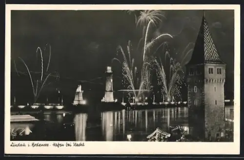AK Lindau i. Bodensee, Hafen bei Nacht