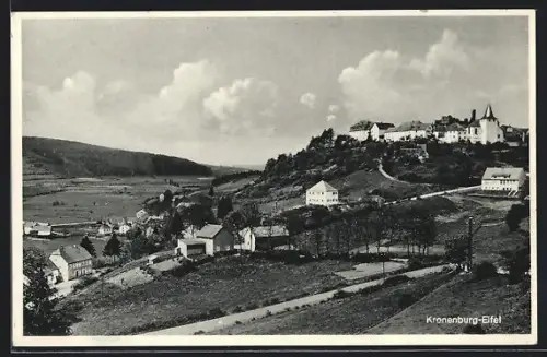 AK Kronenburg /Eifel, Ortsansicht mit Pension und Gasthof Zur Kyllterrasse, Inh. Jos. Sozas