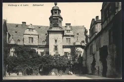 AK Weilburg a. d. Lahn, Schlosshof
