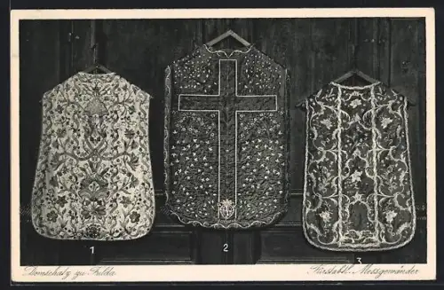 AK Fulda, Domschatz, Messgewänder der Fürstäbte von Bibra, Schleifras und Buseck