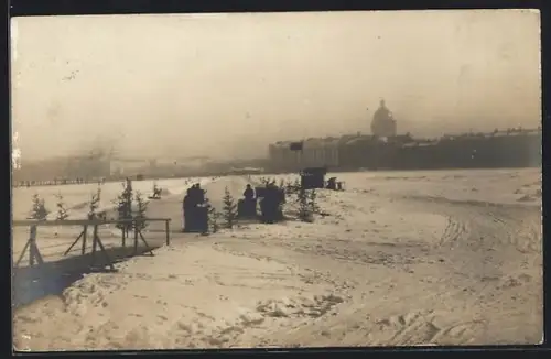 AK St.-Petersbourg, Passage en traineaux sur la Neva