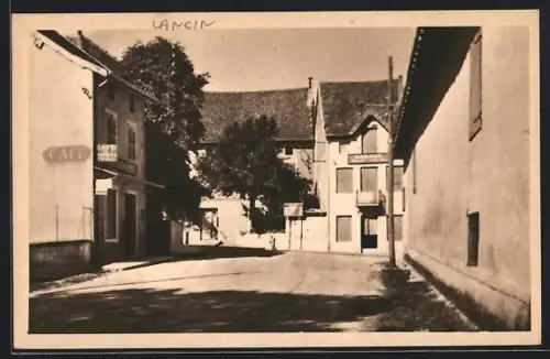 AK Lancin /Isère, Place de Lancin avec bâtiments et café