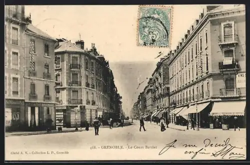AK Grenoble, Le Cours Berriat avec passants et boutiques animées