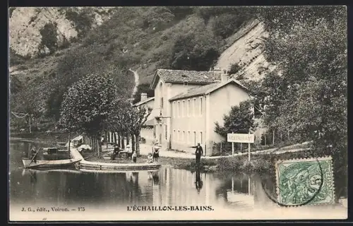 AK L`Échaillon-les-Bains, Vue du restaurant au bord de l`eau avec barque et paysage rocheux