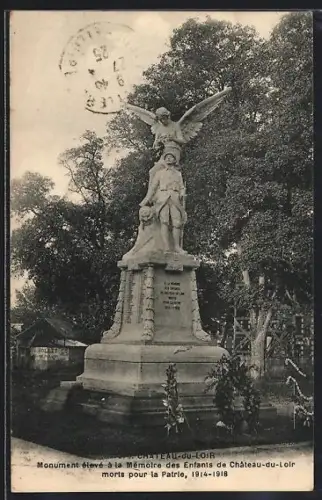 AK Château-du-Loir, Monument à la mémoire des Enfants morts pour la Patrie, 1914-1918