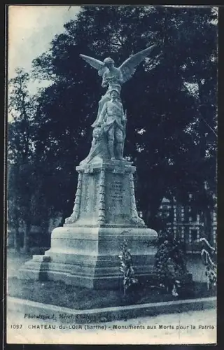 AK Château-du-Loir /Sarthe, Monuments aux Morts pour la Patrie