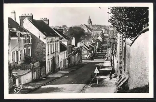 AK Mamers /Sarthe, Rue du Fort avec vue sur l`église au fond