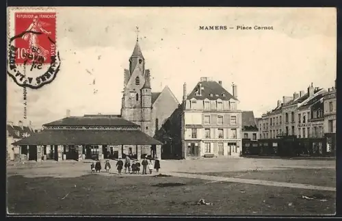 AK Mamers, Place Carnot avec église et bâtiments adjacents