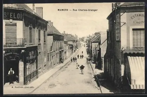 AK Mamers, Rue Charles-Granger avec boutiques et passants animés