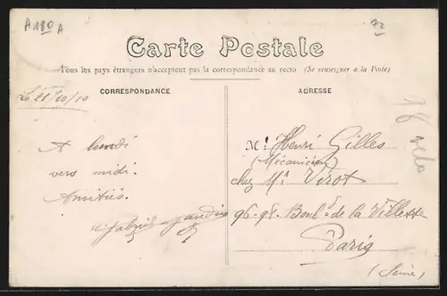 AK Le Mans, Rue Barbier avec passants et calèches