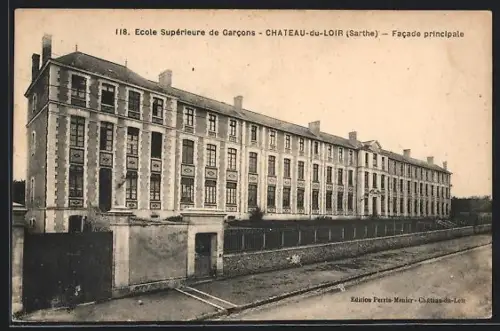 AK Château-du-Loir /Sarthe, École Supérieure de Garcons, facade principale