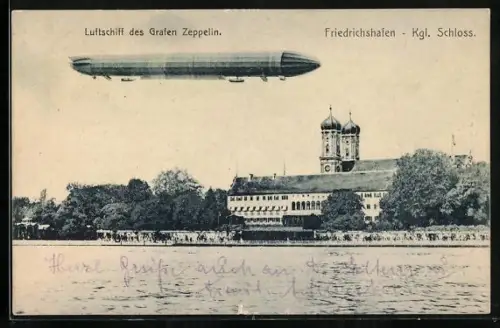 AK Friedrichshafen, Luftschiff des Grafen Zeppelin über dem Königlichen Schloss