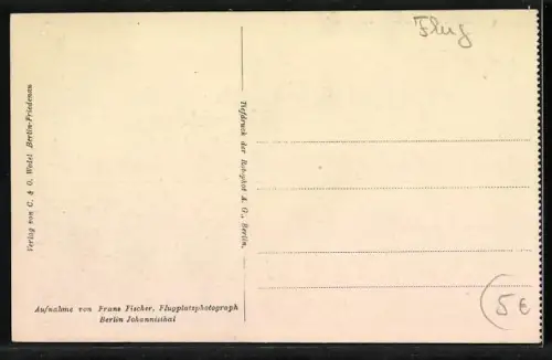 AK Startender Albatros-Doppeldecker, Flugzeug