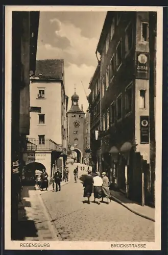 AK Regensburg, Brückstrasse mit Geschäften