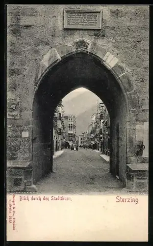 AK Sterzing, Strassenblick durch den Stadtturm
