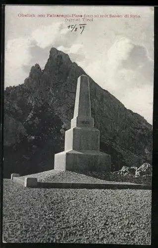 AK Falzarego-Pass, Obelisk mit Sasso di Stria