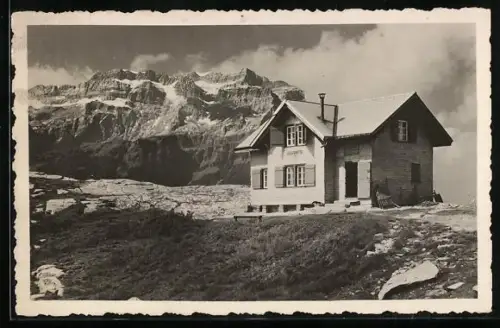 AK Leglerhütte, Berghütte mit Blick auf die Glärnischkette