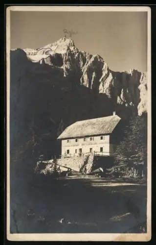 AK Aljazev dom v Vratih, Berghütte