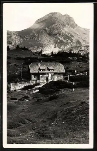 AK Sonnschienhütte, Berghütte mit dem Ebenstein