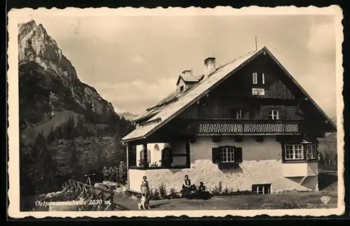 AK Ostpreussenhütte am Rettenbachriedl, Berghütte d. D. A. V. Sekt. Königsberg